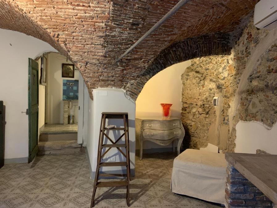 B&B Giardinidivale A 2 Chilometri Da Finale Ligure Borgio Verezzi Pokój zdjęcie